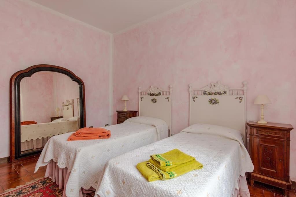 Le Bouganville Apartment เดเซนซาโนเดลการ์ดา ภายนอก รูปภาพ