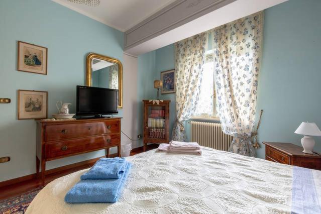 Le Bouganville Apartment เดเซนซาโนเดลการ์ดา ภายนอก รูปภาพ