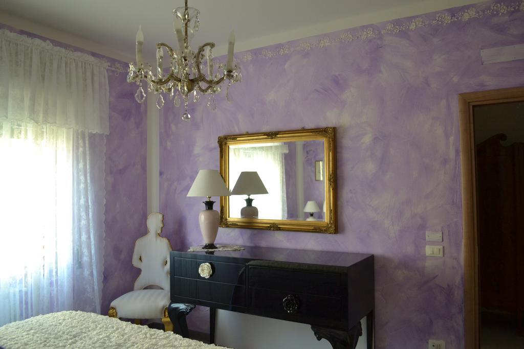 Le Bouganville Apartment เดเซนซาโนเดลการ์ดา ภายนอก รูปภาพ