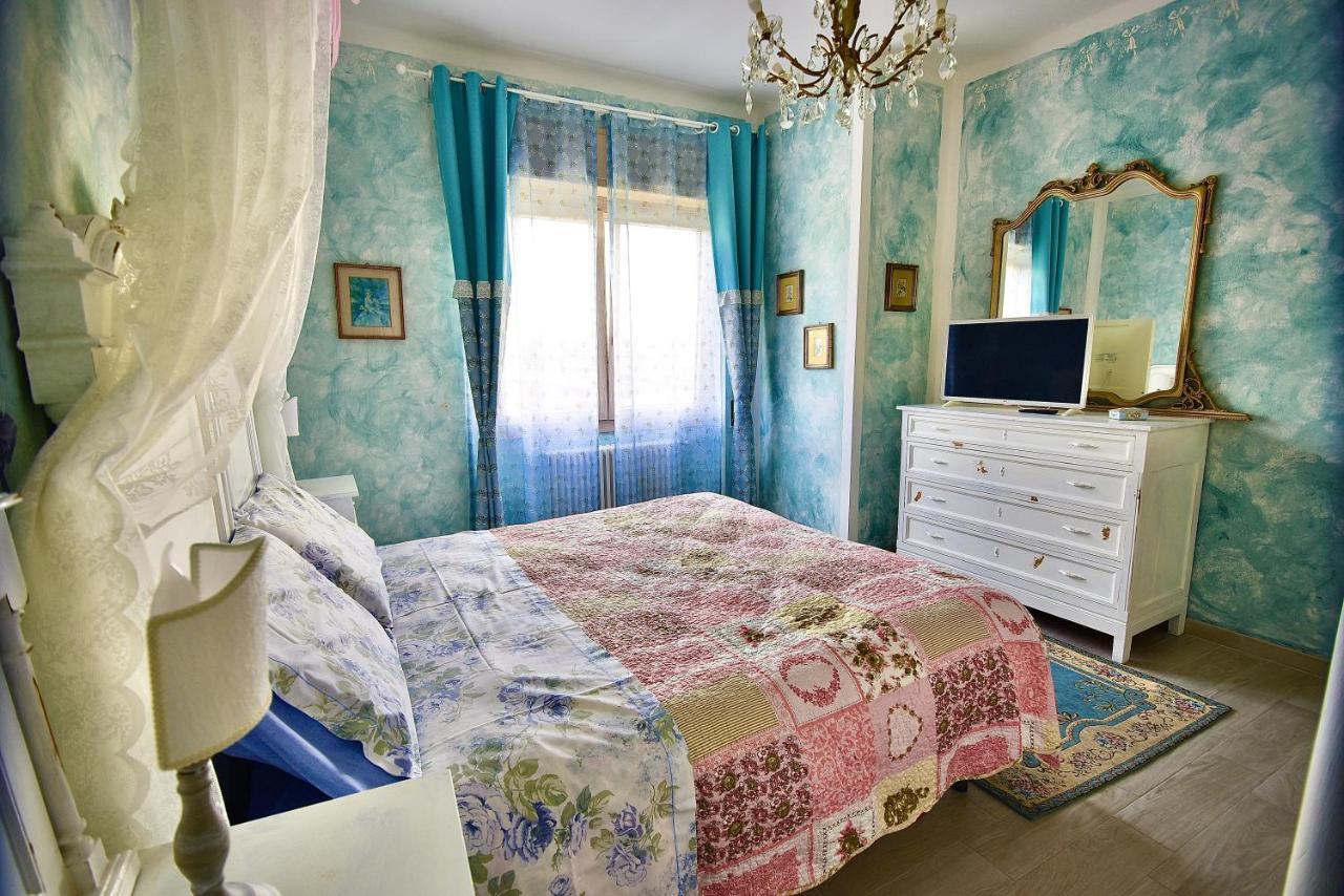 Le Bouganville Apartment เดเซนซาโนเดลการ์ดา ภายนอก รูปภาพ